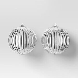 BRAND NEW 2ct Christmas 200mm Ribbed Ball Ornament Set Silver - Wondershop™